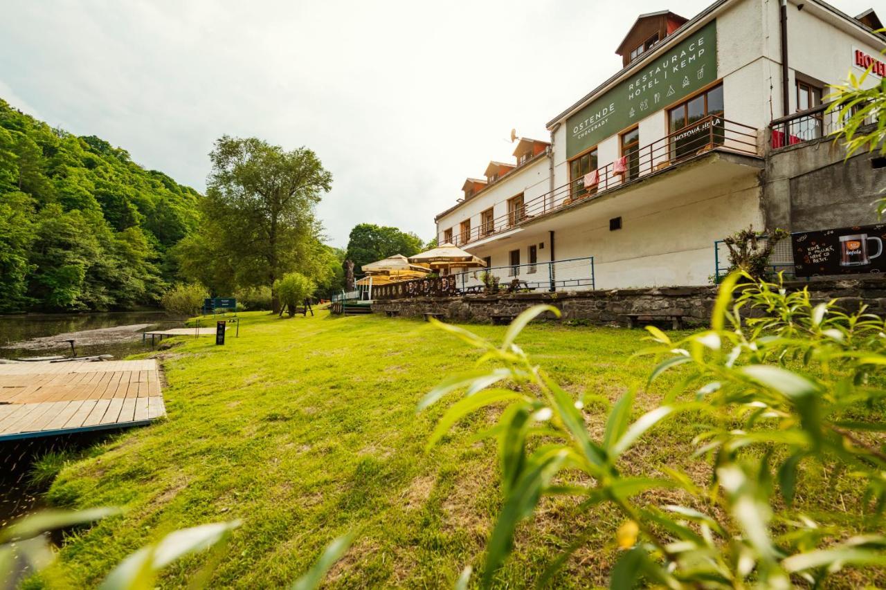 Hotel Ostende Chocerady Bagian luar foto